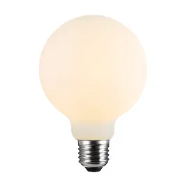 elegancka-zarowka-dekoracyjna-bialy-opal-cieple-swiatlo-do-salonu
