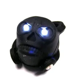 lampa-rowerowa-przednia-skull-czarna-2-led