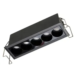 nowoczesna-lampa-wpuszczana-do-salonu-i-kuchni-elegancka-biala