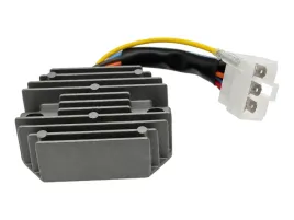 regulator-napiecia-yanmar-3tn66e-3tna72e-3tna72l-ub