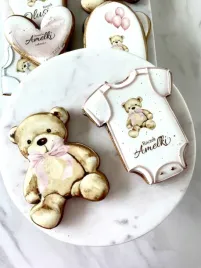 ciastko-lurowane-zestaw-w-pudelku-mis-ilustracja-body-dziewczynka-chrzest-r