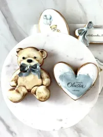 ciastko-lukrowane-mis-niebieska-kokarda-serce-personalizacja-chlopiec-chrze