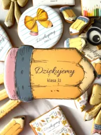 ciastko-duzy-olowek-dziekuje-prezent-dla-nauczyciela-od-uczniow
