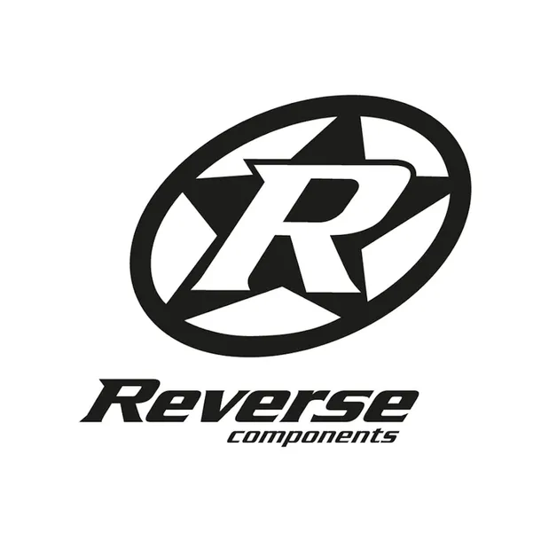 reverse-saddle-nico-vink-black-white-model-nico-vink