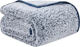 koc-130x150-cm-puszysty-koc-narzuta-super-miekki-bialo-granatowy