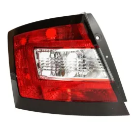 tyc-11-12810-01-2-lampa-tylna-zespolona