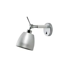 elegancki-kinkiet-scienny-do-salonu-nowoczesny-z-aluminium