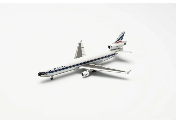 model-samolotu-md-11-delta-1-500-stan-nowy