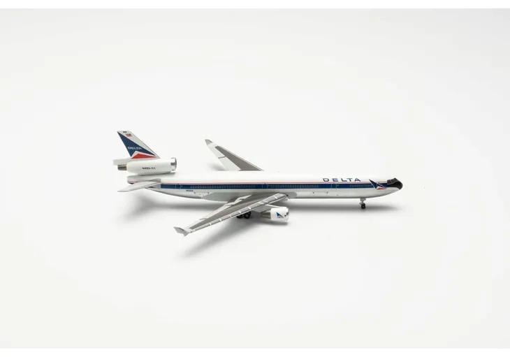 model-samolotu-md-11-delta-1-500-stan-nowy