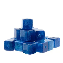 koraliki-z-zywicy-polyskujace-kostka-8mm-granatowe-20-sztuk