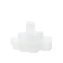 koraliki-z-zywicy-polyskujace-kostka-8mm-biale-20-sztuk