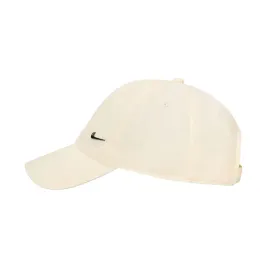 czapka-z-daszkiem-nike-sportowa-z-malym-logo-fb5372-115