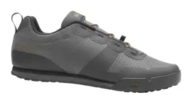 buty-meskie-giro-tracker-fastlace-dark-shadow-trail-green-roz-39-wyprzedaz