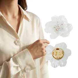 nakladka-na-guzik-button-cover-bialy-kwiat-elegancka-ozdoba-koszuli