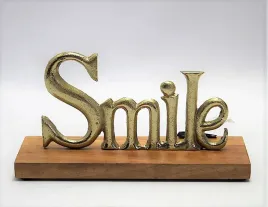 figurka-napis-smile-zloty-23cm-prezent
