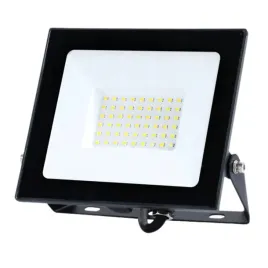 kobi-halogen-naswietlacz-led-zima-biala-wysoka-jakosc-ip65-50w-4270lm