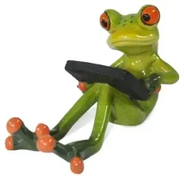 figurka-zaba-z-tabletem-75x12x5