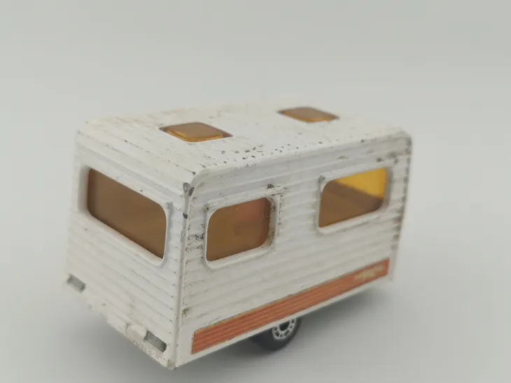 matchbox-caravan-trailer-przyczepka-stan-nowy