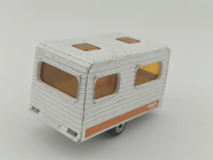 matchbox-caravan-trailer-przyczepka-stan-nowy