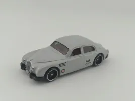 hot-wheels-jaguar-mk1