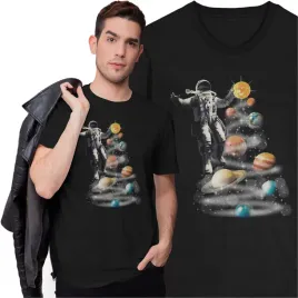 koszulka-swiateczna-astronauta-kosmonauta-choinka-uklad-sloneczny-planety