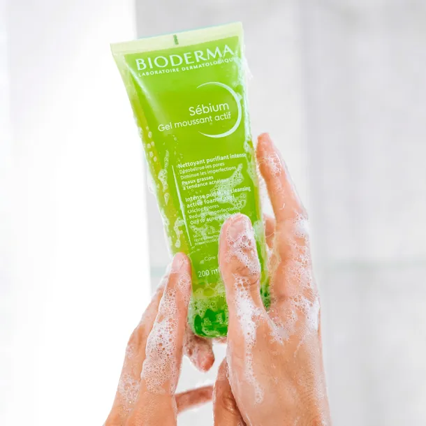 bioderma-sebium-active-gel-uni-200-ml-produkt-nie-zawiera-skladnikow-pochodzenia-zwierzecego
