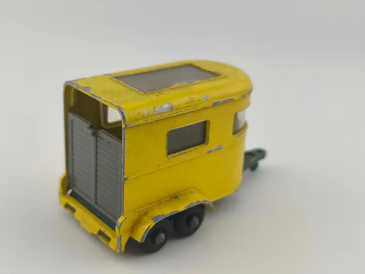 matchbox-pony-trailer-stan-nowy