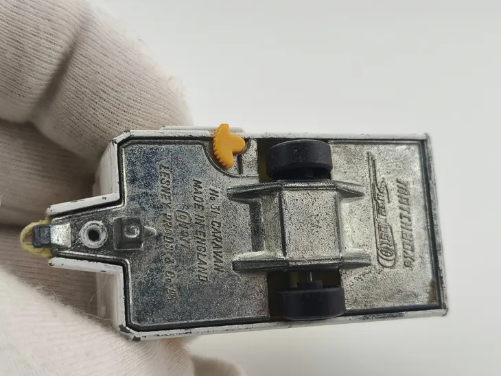 matchbox-caravan-trailer-przyczepka-marka-matchbox