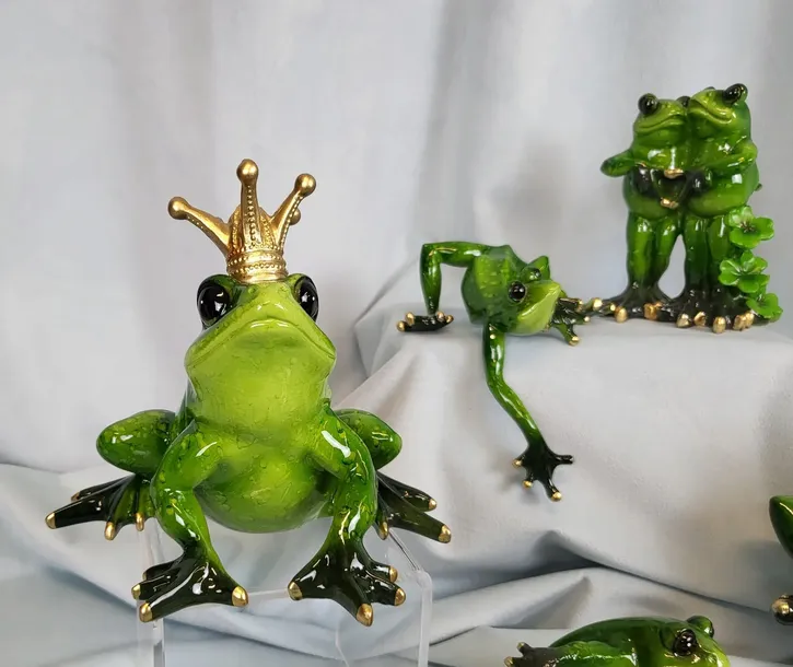 figurka-zaba-7x155x12-cm-wysokosc-produktu-7-cm