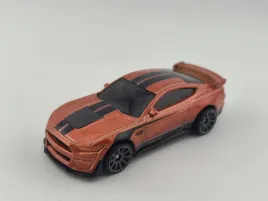 hot-wheels-20-ford-shelby-gt500