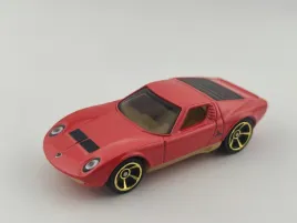 hot-wheels-lamborghini-miura