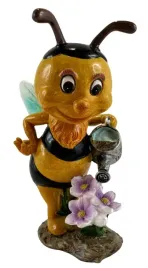 figurka-pszczolka-pszczola-z-konewka-15x8x11
