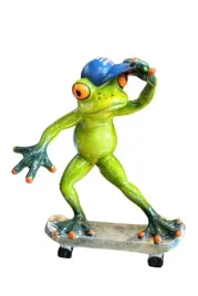 figurka-zaba-skate-na-deskorolce-15x12x8
