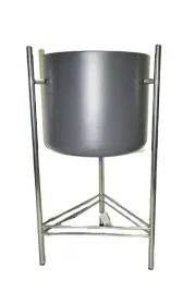 kwietnik-metalowy-srebrny-sredni-z-szara-donica-66