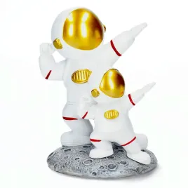 figurka-astronauta-zywiczna-kosmos-dekoracyjna-xl