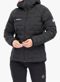 mammut-kurtka-zimowa-damska-sender-in-hooded-czarna