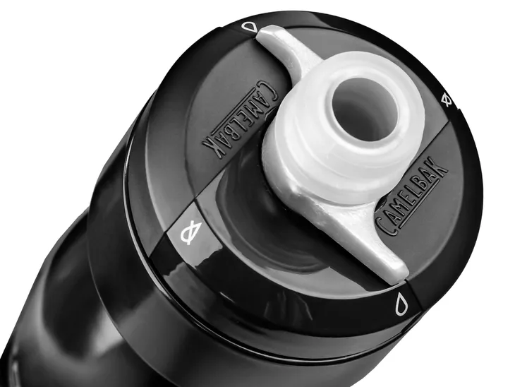 bidon-camelbak-podium-710-ml-czarny-material-dominujacy-tworzywo-sztuczne