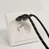 gniazdo-elektryczne-usb-scienne-gefom-bialy-stan-powystawowy
