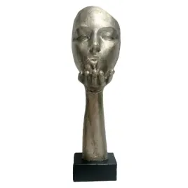 maska-na-podstawie-z-z-motylkiem-srebrna-h34cm