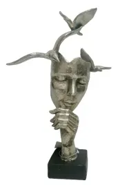 maska-na-podstawie-z-ptakami-srebrna-h34cm