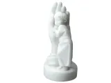 chlopczyk-na-dloni-alabaster-grecki-material-wykonania-kamien