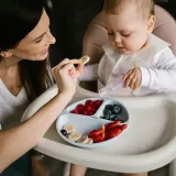 talerzyk-babyono-niebieski-silikon-stan-nowy-kolor-dominujacy-niebieski