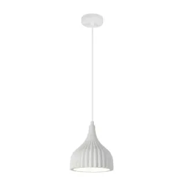 lampa-wiszaca-sufitowa-biala-ryflowana-nowoczesny-salon-kuchnia