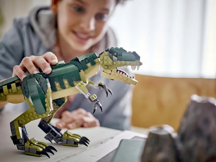 lego-creator-tyranozaur