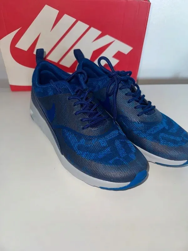 nike-air-max-thea