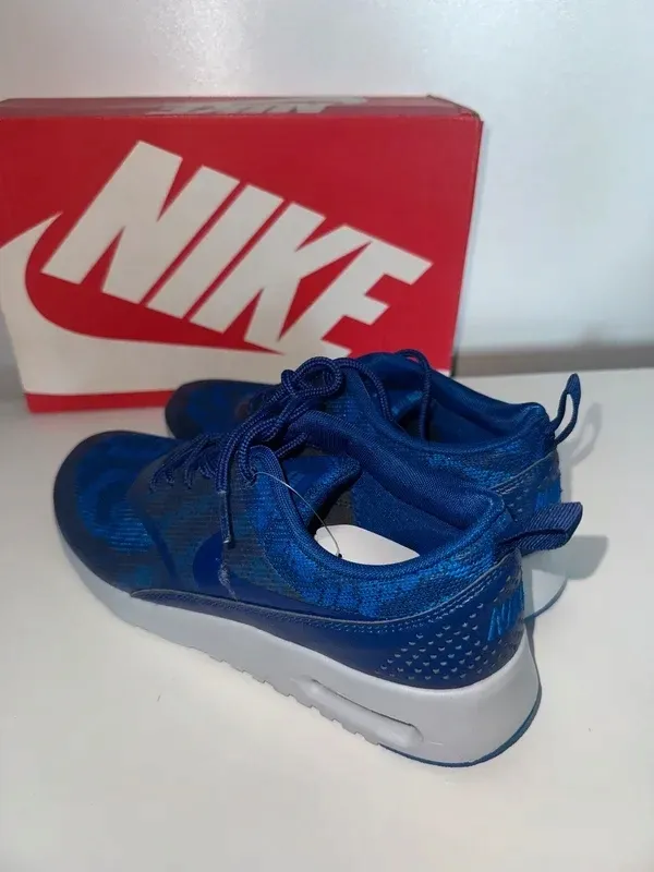 nike-air-max-thea