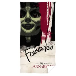 recznik-horror-annabelle-warner-bros-70x140-bawelna-ciemny-filmowy-wzor