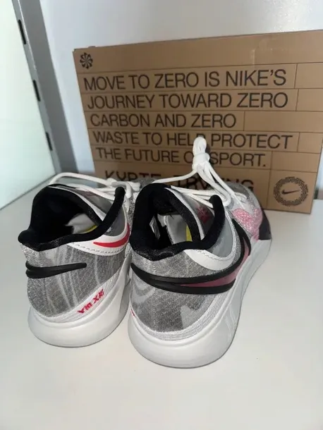 nike-kyrie-8-marka-nike