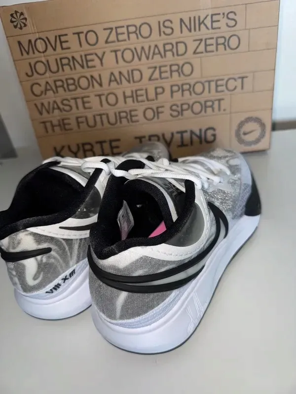 nike-kyrie-8-do-koszykowki-stan-nowy