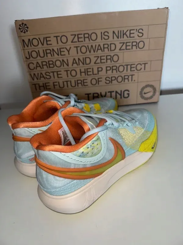 nike-kyrie-meskie-do-koszykowki-stan-nowy